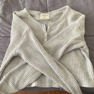 Hollister cropped gray knit sweater top
